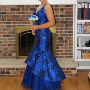 Prom/formal dress